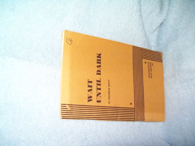 Box B3 043